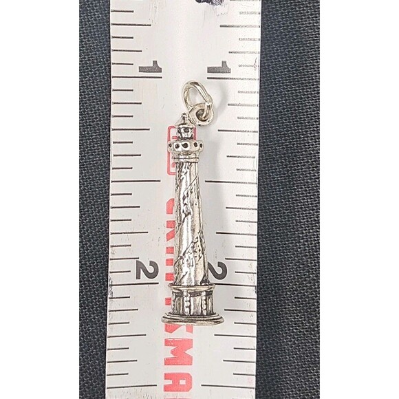 925 Sterling Silver Vintage Lighthouse Charm Pendant - Picture 4 of 5